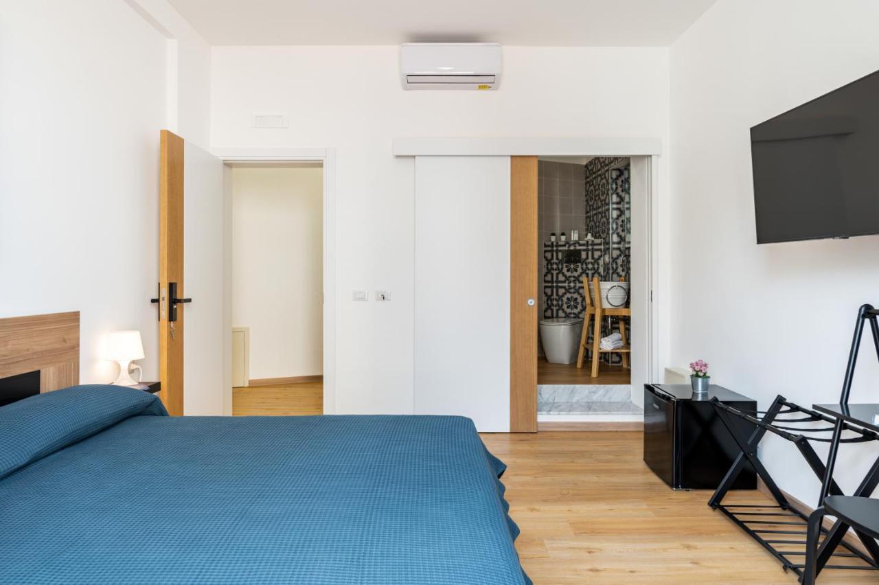 Catania Central Guest House - Rooms With Balcony Dış mekan fotoğraf